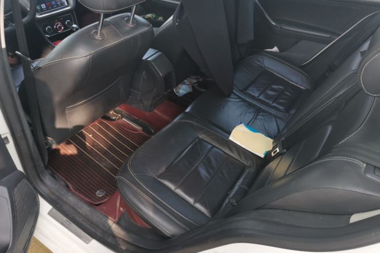 Used Volkswagen Lavida 2015 1.6L Manual Comfort Edition Left Rear Seat
