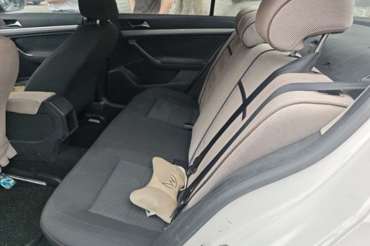 Used Volkswagen Lavida 2015 1.6L Manual Fashion Edition Left Rear Seat