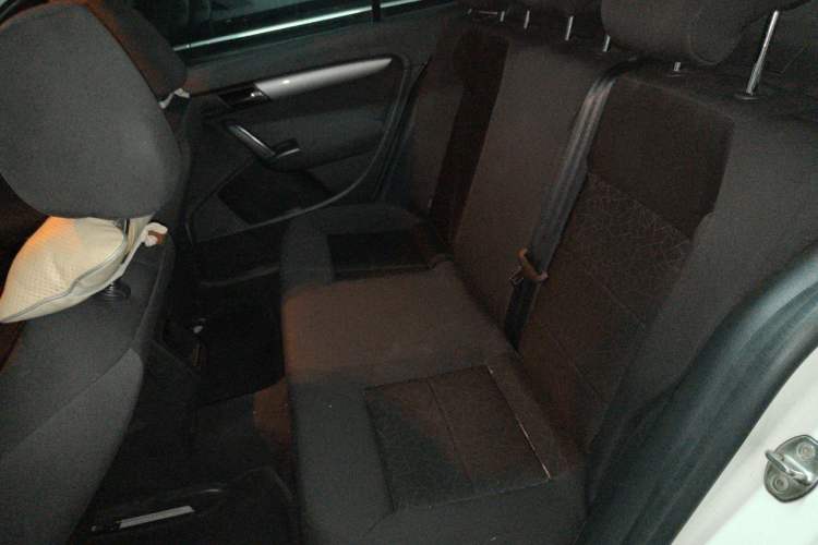 Used Volkswagen Lavida 2015 1.6L Automatic Fashion Edition Left Rear Seat