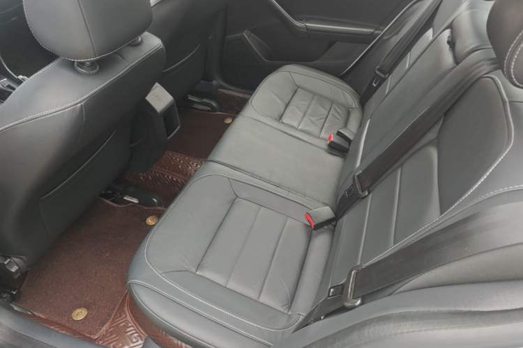 Used Volkswagen Lavida 2015 1.6L Automatic Comfort Edition Left Rear Seat