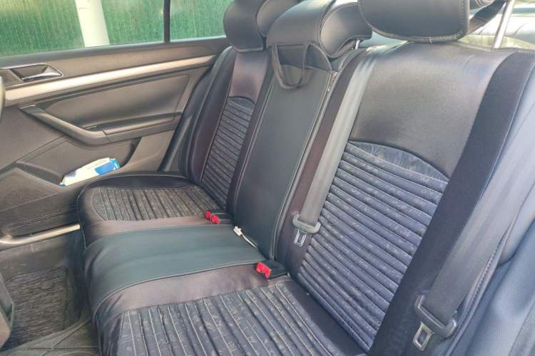 Used Volkswagen Lavida 2015 1.6L Automatic Comfort Edition Left Rear Seat