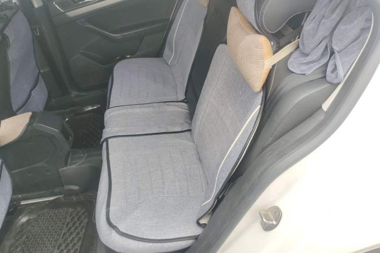 Used Volkswagen Lavida 2015 1.6L Manual Comfort Edition Left Rear Seat