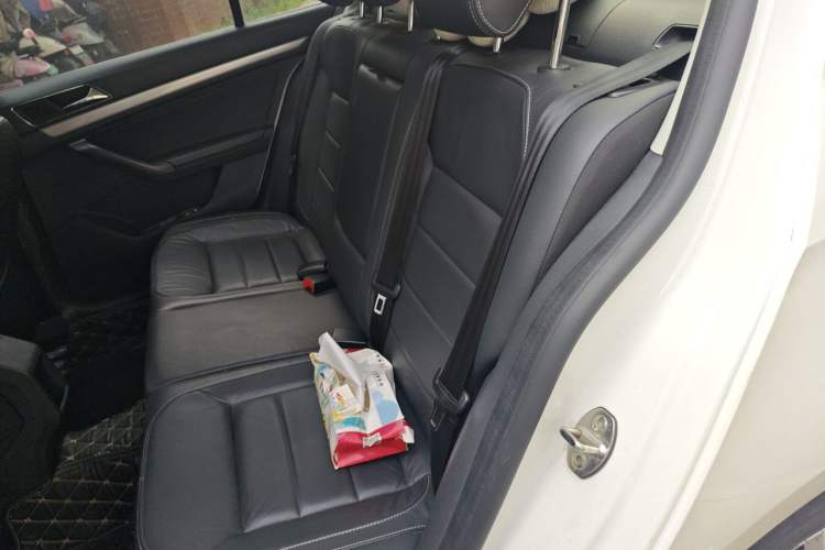 Used Volkswagen Lavida 2015 1.6L Automatic Comfort Edition Left Rear Seat