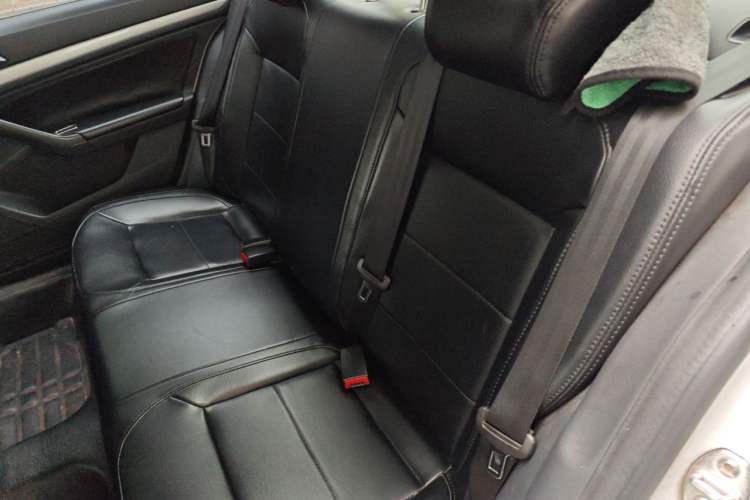 Used Volkswagen Lavida 2015 1.6L Manual Fashion Edition Left Rear Seat