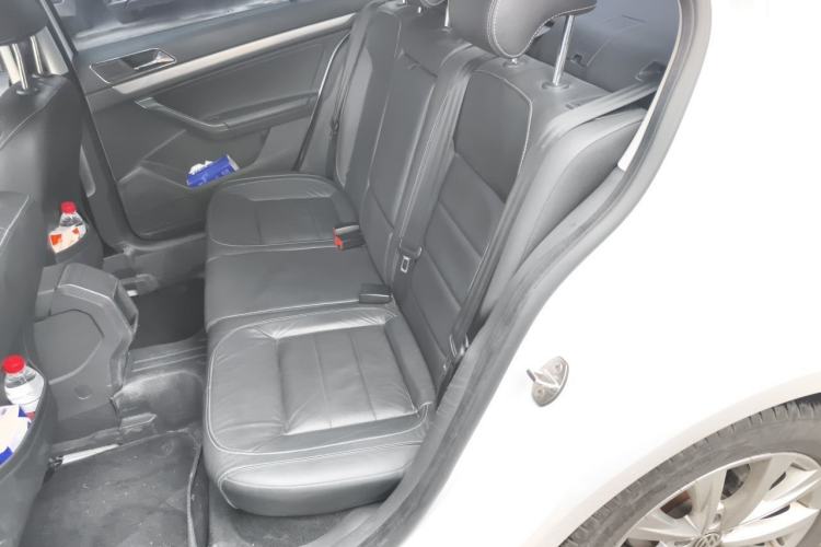 Used Volkswagen Lavida 2015 1.6L Automatic Comfort Edition Left Rear Seat