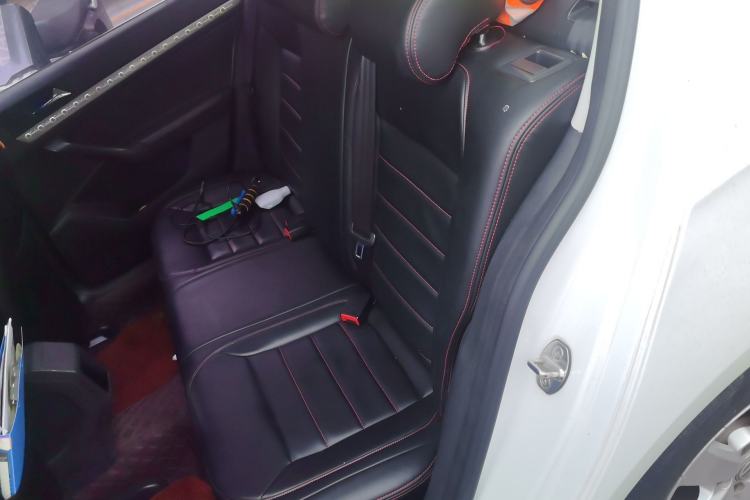 Used Volkswagen Lavida 2015 1.6L Automatic Fashion Edition Left Rear Seat