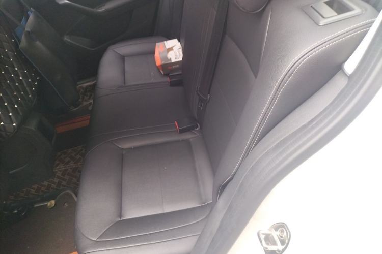 Used Volkswagen Lavida 2015 1.6L Automatic Fashion Edition Left Rear Seat
