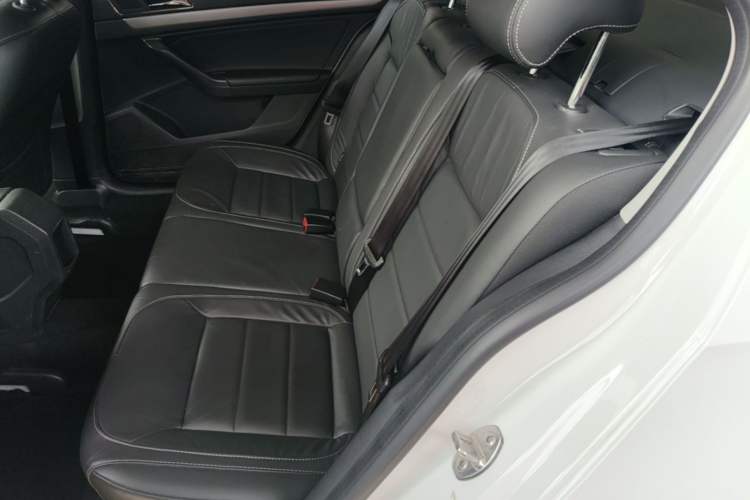Used Volkswagen Lavida 2015 1.6L Automatic Comfort Edition Left Rear Seat