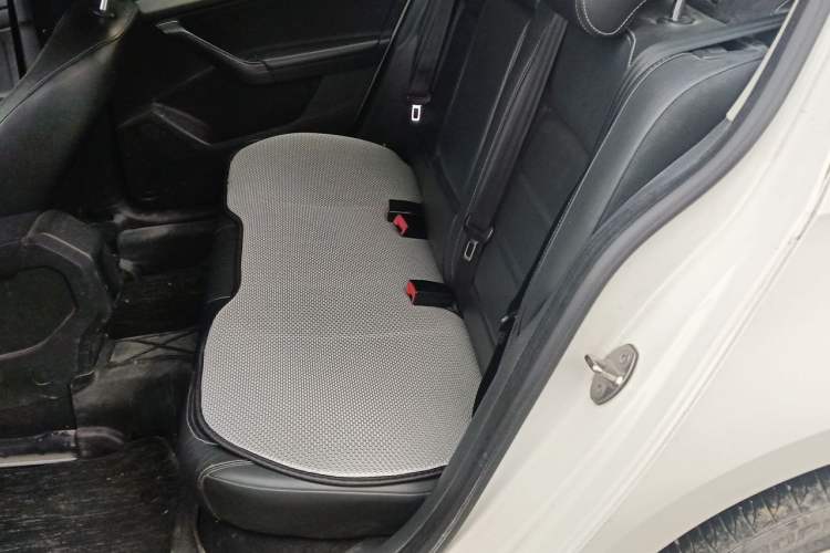 Used Volkswagen Lavida 2015 1.6L Automatic Comfort Edition Left Rear Seat