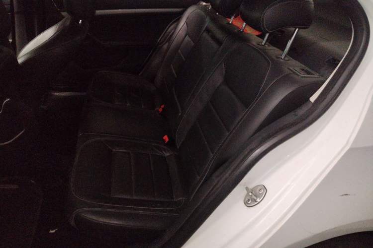 Used Volkswagen Lavida 2015 1.6L Automatic Comfort Edition Left Rear Seat
