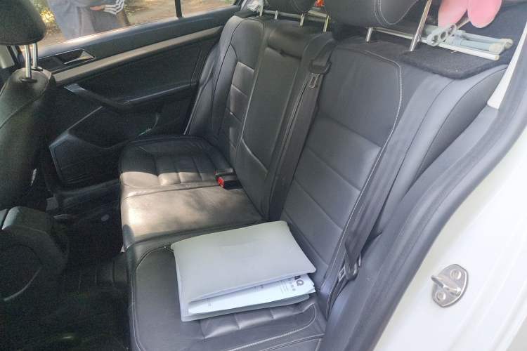 Used Volkswagen Lavida 2015 1.6L Automatic Comfort Edition Left Rear Seat