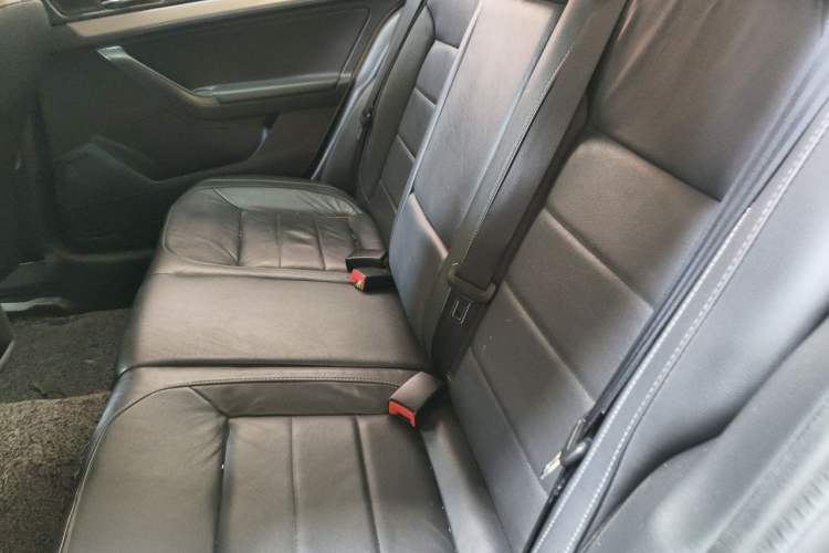 Used Volkswagen Lavida 2015 1.6L Automatic Comfort Edition Left Rear Seat