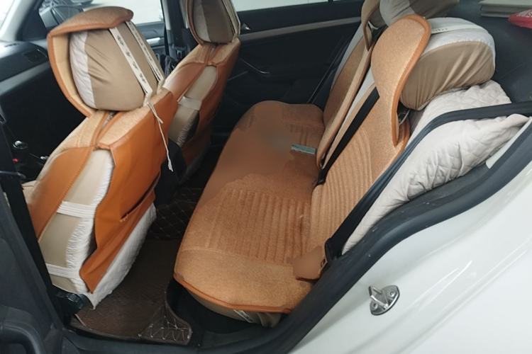 Used Volkswagen Lavida 2015 1.6L Manual Fashion Edition Left Rear Seat