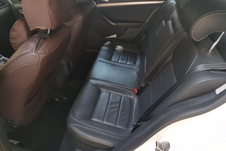 Used Volkswagen Lavida 2015 1.6L Automatic Comfort Edition Left Rear Seat