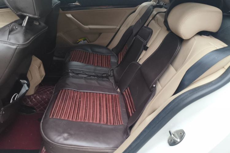 Used Volkswagen Lavida 2015 1.6L Manual Comfort Edition Left Rear Seat