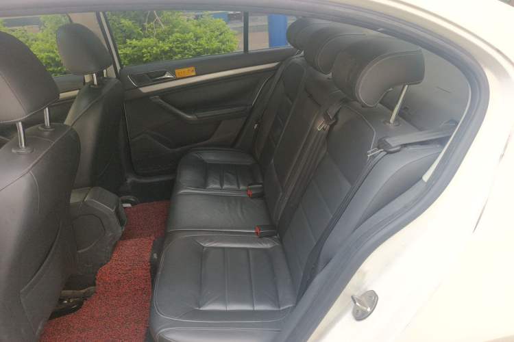 Used Volkswagen Lavida 2015 1.6L Manual Comfort Edition Left Rear Seat