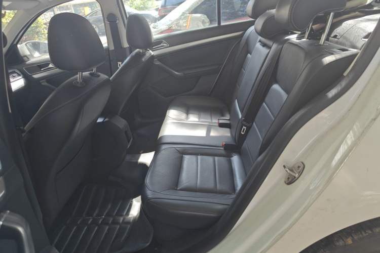 Used Volkswagen Lavida 2015 1.6L Automatic Comfort Edition Left Rear Seat