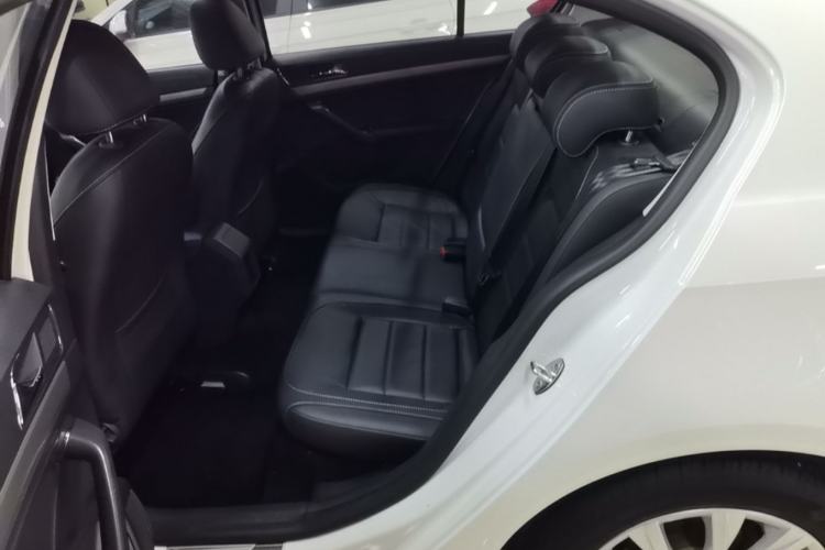 Used Volkswagen Lavida 2015 1.6L Automatic Comfort Edition Left Rear Seat