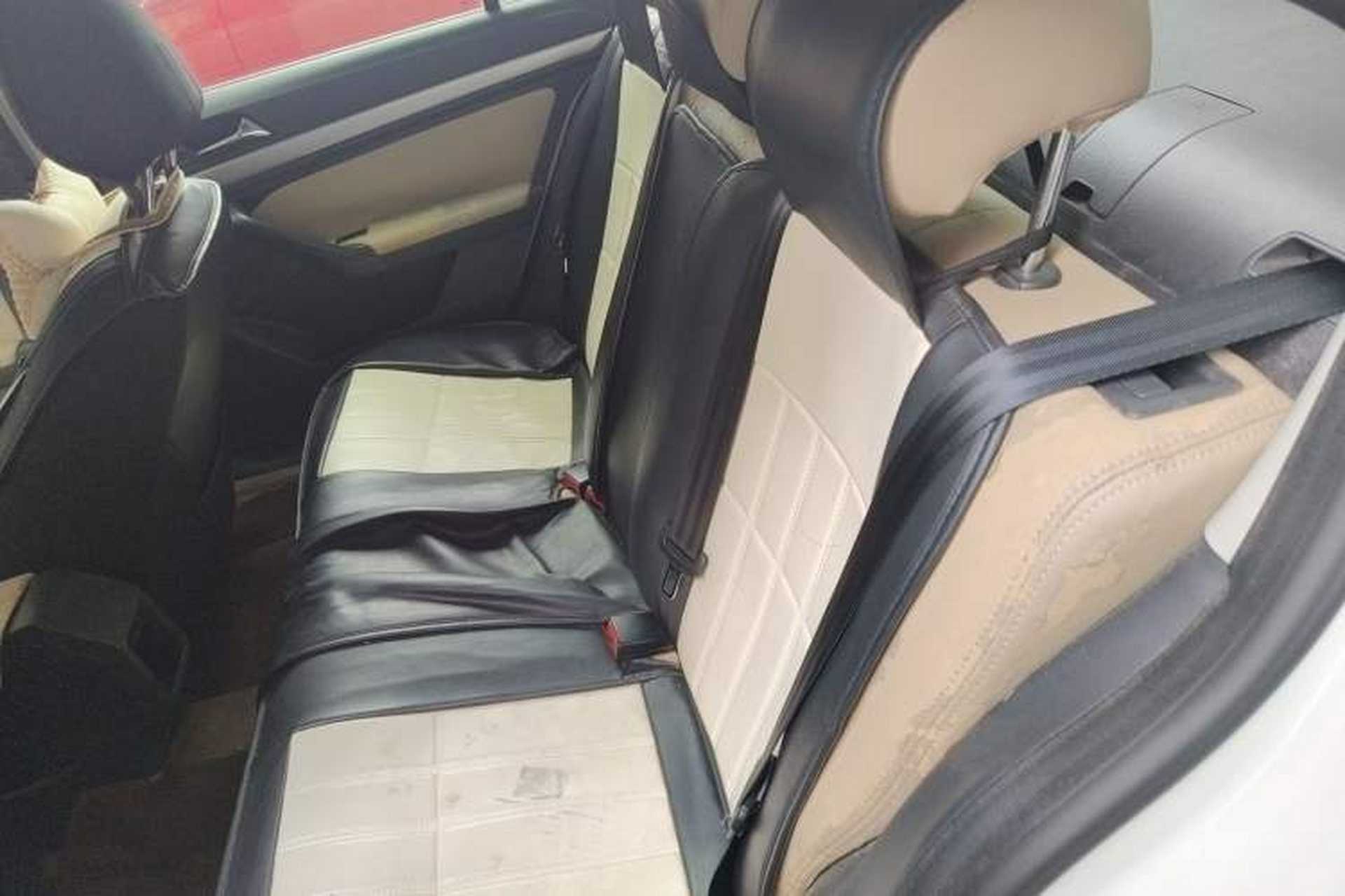 Used Volkswagen Lavida 2015 1.6L Automatic Fashion Edition Left Rear Seat