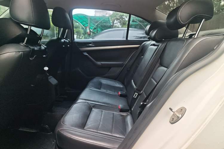 Used Volkswagen Lavida 2015 1.6L Automatic Comfort Edition Left Rear Seat
