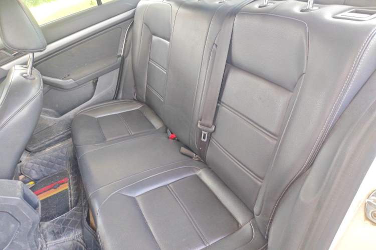 Used Volkswagen Lavida 2015 1.6L Manual Fashion Edition Left Rear Seat
