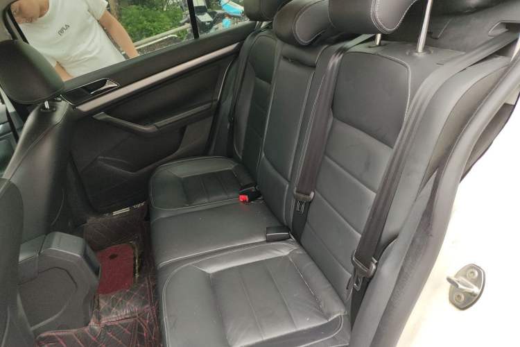 Used Volkswagen Lavida 2015 1.6L Automatic Comfort Edition Left Rear Seat