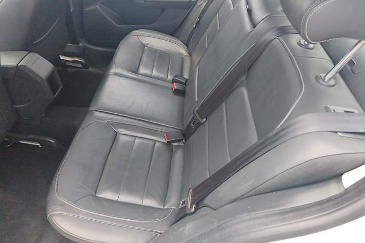 Used Volkswagen Lavida 2015 1.6L Automatic Comfort Edition Left Rear Seat