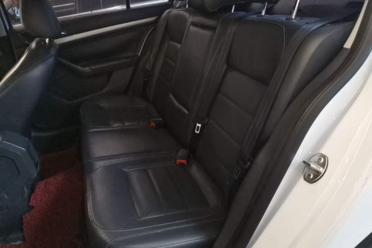 Used Volkswagen Lavida 2015 1.6L Automatic Comfort Edition Left Rear Seat