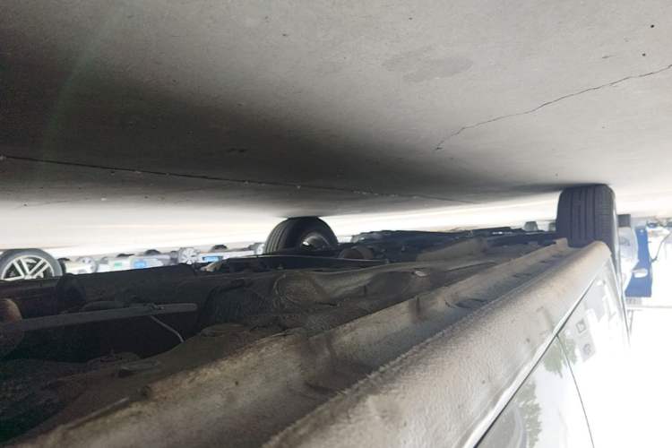 Used Volkswagen Lavida 2015 1.6L Manual Fashion Edition Left Side Sill