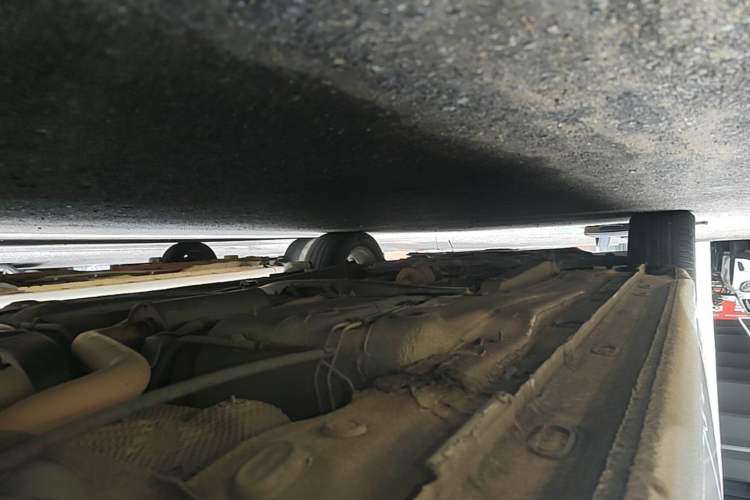 Used Volkswagen Lavida 2015 1.6L Manual Comfort Edition Left Side Sill