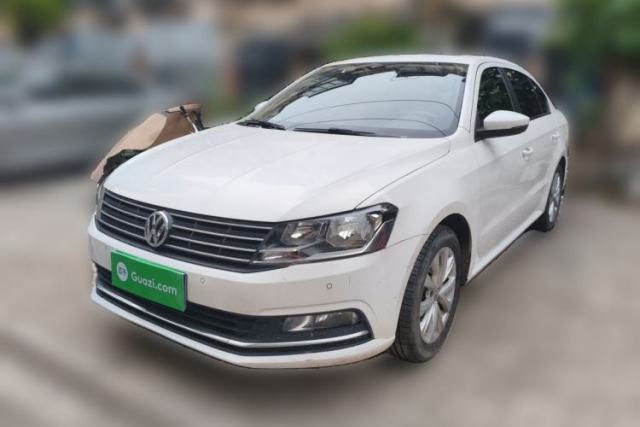 Used Volkswagen Lavida 2015 1.6L Manual Comfort Edition