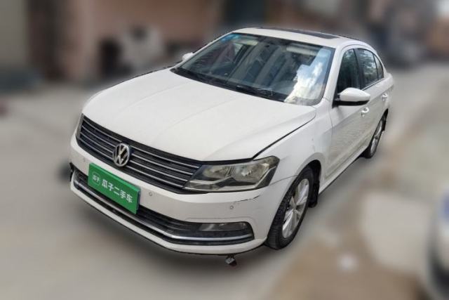 Used Volkswagen Lavida 2015 1.6L Manual Comfort Edition