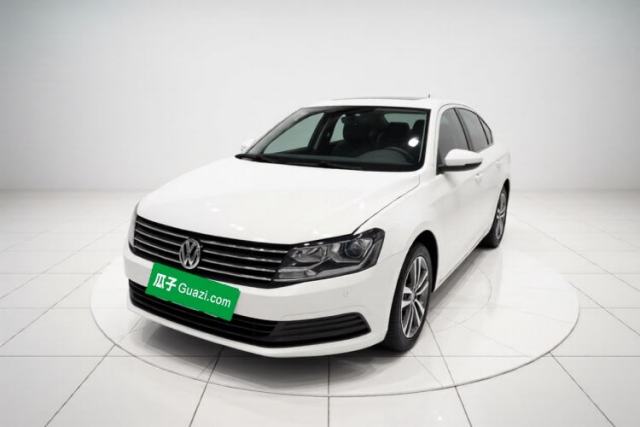 Used Volkswagen Lavida 2015 1.6L Automatic Fashion Edition