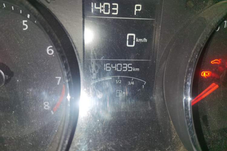 Used Volkswagen Lavida 2015 1.6L Automatic Comfort Edition Odometer Close Up