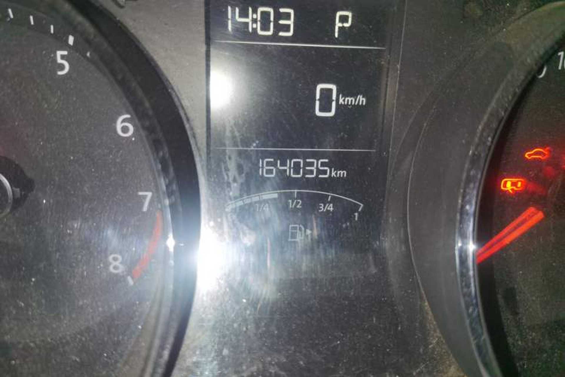 Used Volkswagen Lavida 2015 1.6L Automatic Comfort Edition Odometer Close Up