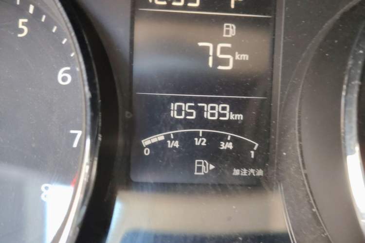 Used Volkswagen Lavida 2015 1.6L Automatic Comfort Edition Odometer Close Up