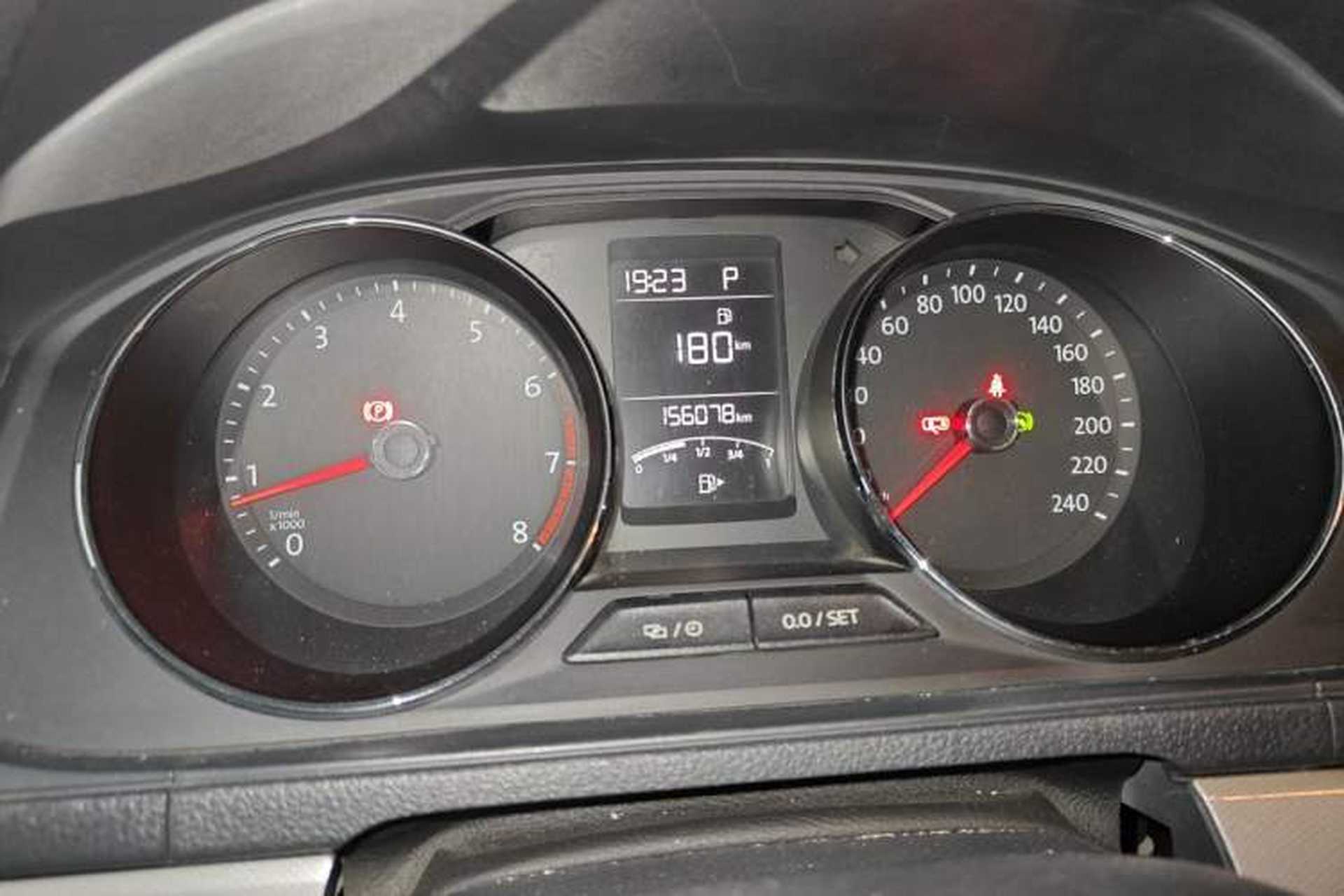 Used Volkswagen Lavida 2015 230TSI DSG Comfort Edition Odometer Close Up