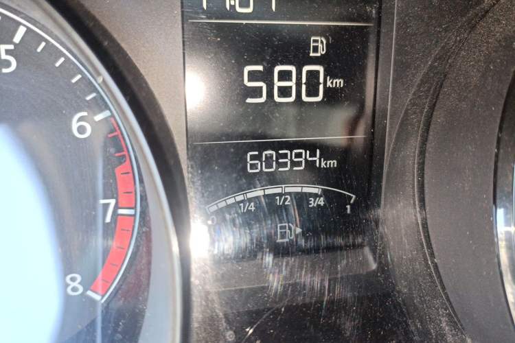 Used Volkswagen Lavida 2015 1.6L Manual Fashion Edition Odometer Close Up