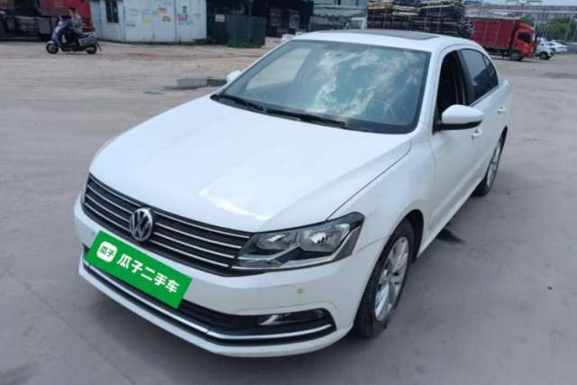 Used Volkswagen Lavida 2015 1.6L Manual Comfort Edition