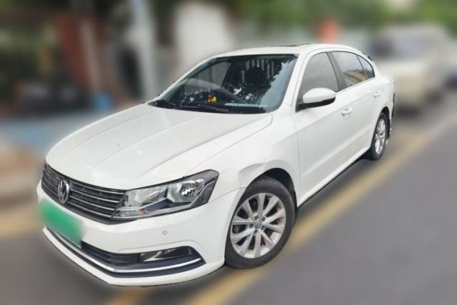 Używany Volkswagen Lavida 2015 1.6L Manual Comfort Edition