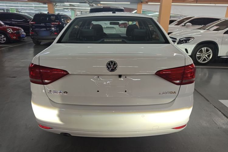 Used Volkswagen Lavida 2015 1.6L Automatic Fashion Edition Rear