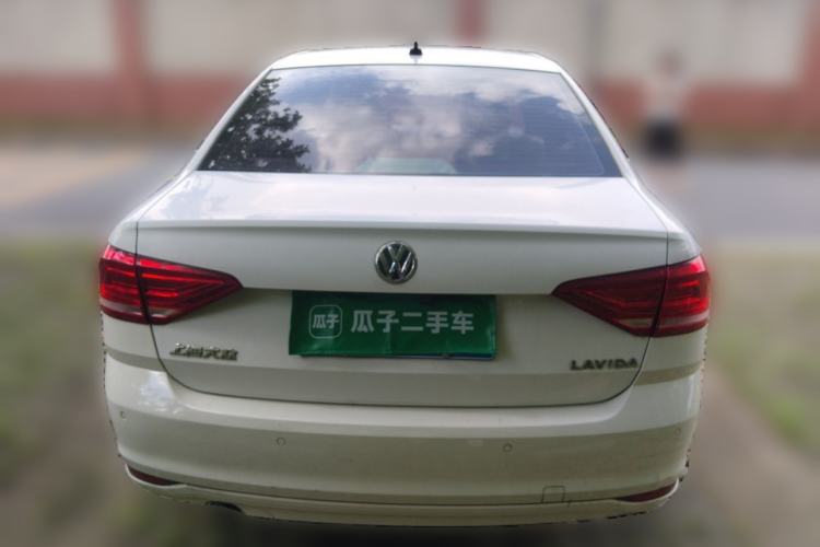 Used Volkswagen Lavida 2015 1.6L Automatic Fashion Edition Rear