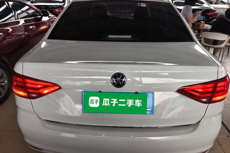 Used Volkswagen Lavida 2015 1.6L Automatic Comfort Edition Rear