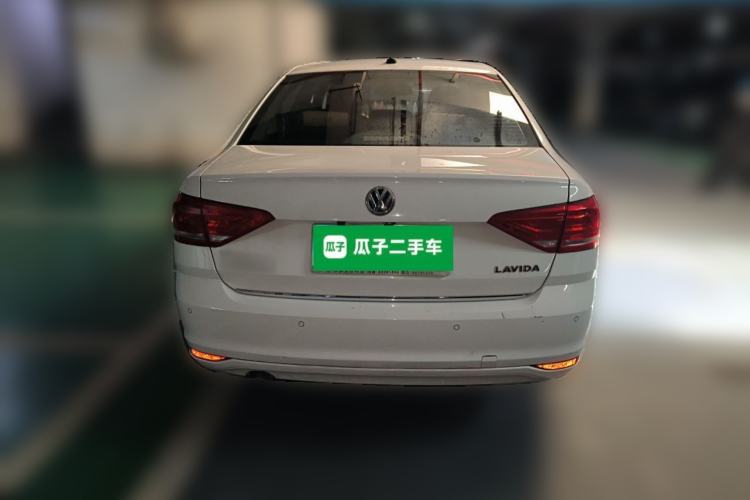 Used Volkswagen Lavida 2015 1.6L Manual Comfort Edition Rear