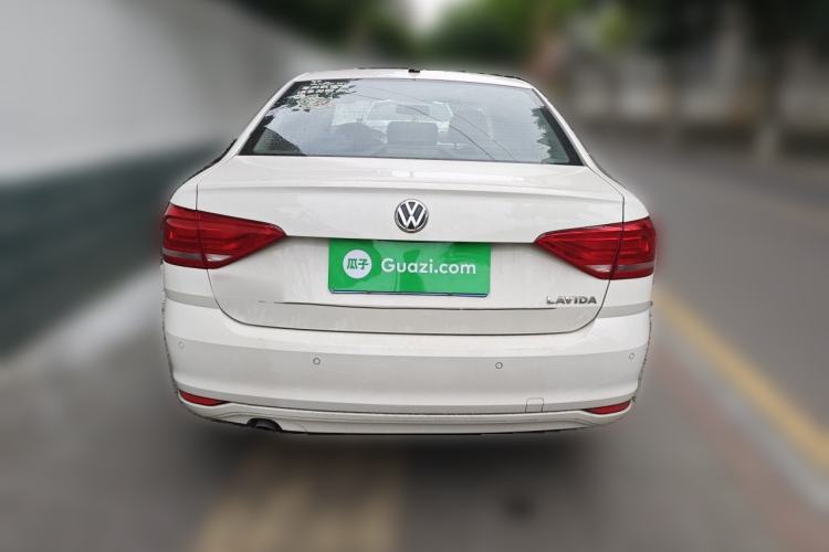 Used Volkswagen Lavida 2015 1.6L Manual Fashion Edition Rear