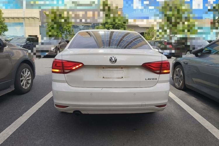 Used Volkswagen Lavida 2015 1.6L Automatic Fashion Edition Rear