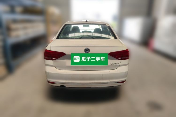 Used Volkswagen Lavida 2015 1.6L Automatic Fashion Edition Rear