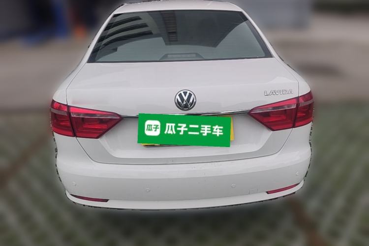 Used Volkswagen Lavida 2015 1.6L Automatic Fashion Edition Rear