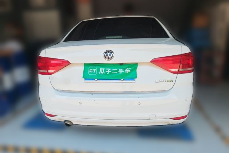 Used Volkswagen Lavida 2015 1.6L Manual Comfort Edition Rear