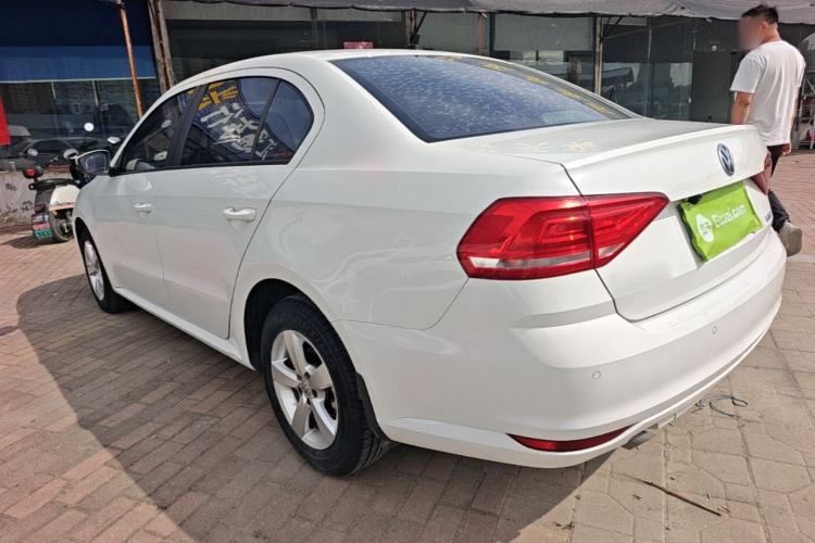 Used Volkswagen Lavida 2015 1.6L Manual Fashion Edition Rear Left 45 Deg